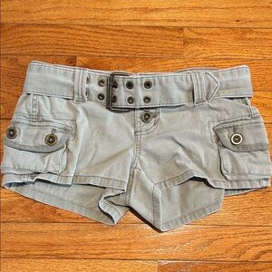 LEI Women's Gray Cargo Shorts